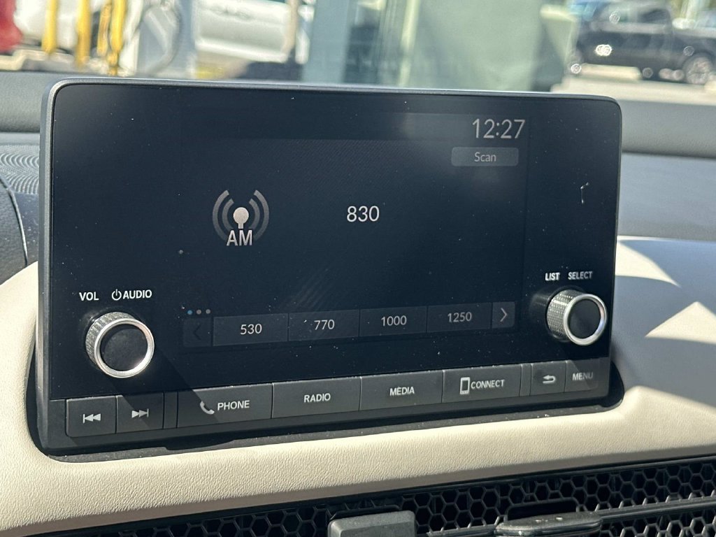 Used 2023 Honda HR-V LX image 3