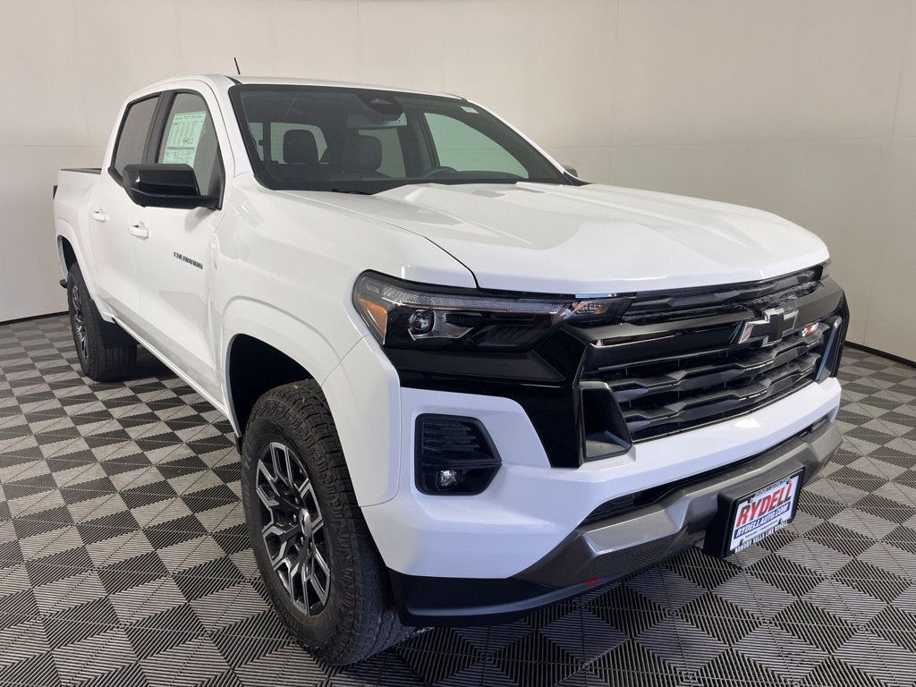 New 2026 Chevrolet Colorado Z71 w/ Technology Package AWD/4WD image 2