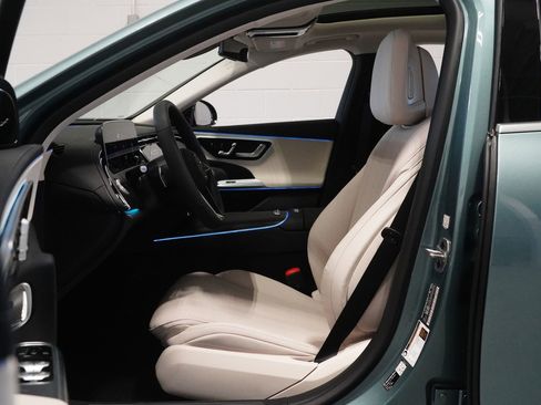 New 2026 Mercedes-Benz E 350 4MATIC Sedan image 14