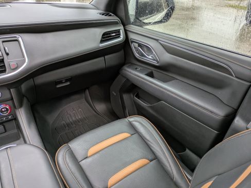 Used 2021 GMC Yukon XL AT4 w/ AT4 Premium Package image 21