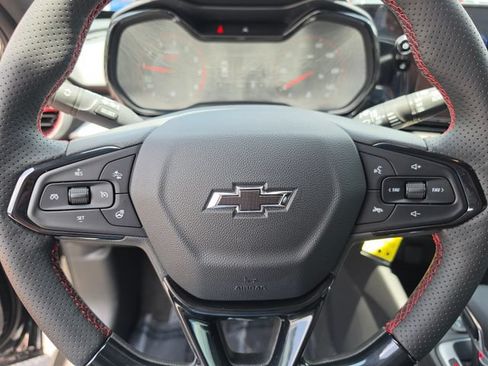 New 2026 Chevrolet Trax RS w/ Driver Confidence Package FWD image 31