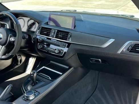 Used 2018 BMW M2 image 16