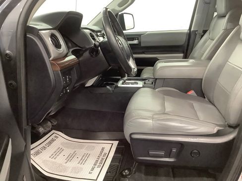 Used 2019 Toyota Tundra Limited w/ Limited Premium Package AWD/4WD image 11