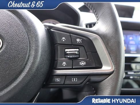 Used 2023 Subaru Forester Premium AWD/4WD image 30