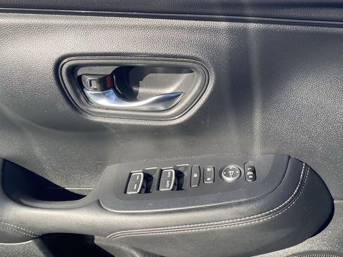 Certified 2024 Honda HR-V EX-L image 23