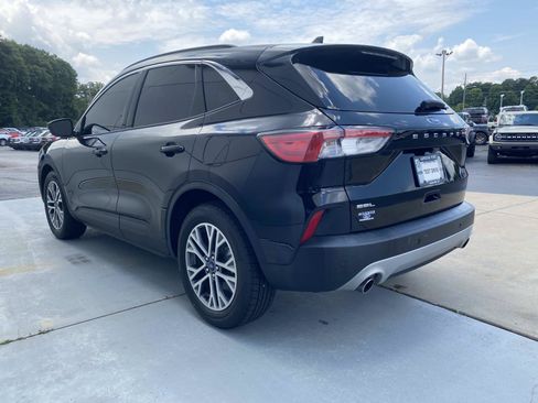 Used 2022 Ford Escape SEL FWD image 10