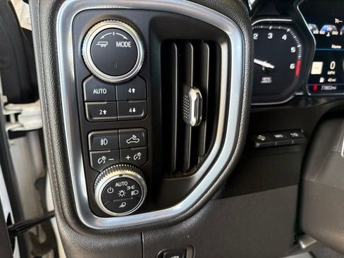 Used 2021 GMC Sierra 1500 AT4 w/ Technology Package AWD/4WD image 16