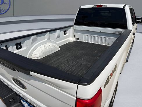Used 2017 Ford F250 XL AWD/4WD image 21