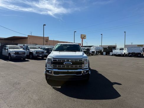 New 2026 Ford F550 4x4 Crew Cab w/ XLT Value Package image 6