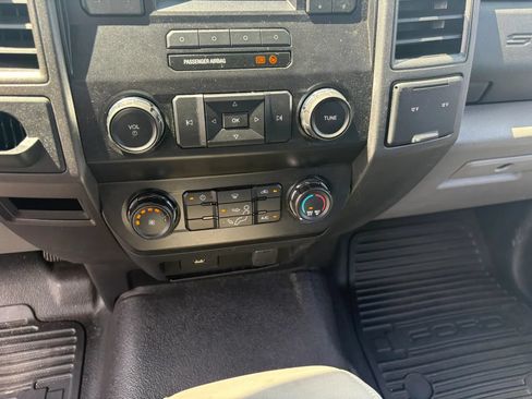 Used 2019 Ford F250 XL RWD image 20