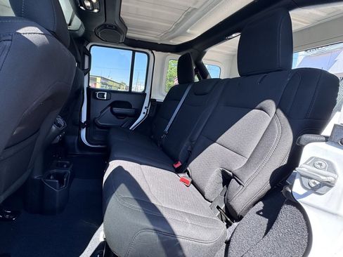 Certified 2022 Jeep Wrangler Unlimited Sport image 15
