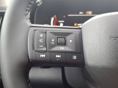 New 2026 Nissan Pathfinder SL AWD/4WD image 19