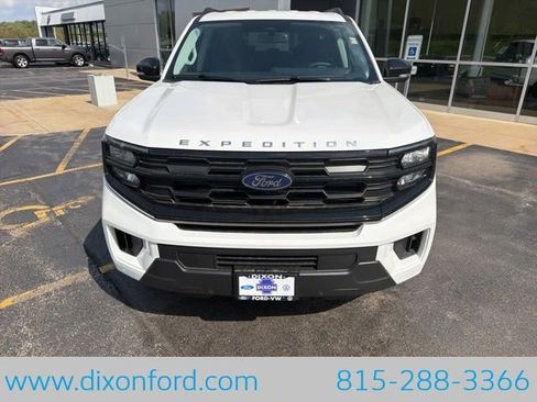 New 2026 Ford Expedition Max Active AWD/4WD image 2