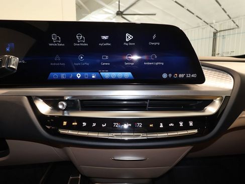 Certified 2026 Cadillac Lyriq Signature Luxury w/ Nappa Leather Package AWD/4WD image 16