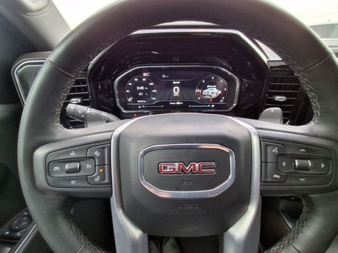 Used 2025 GMC Sierra 1500 SLT w/ SLT Convenience Package image 12