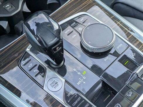 Used 2020 BMW X5 xDrive40i w/ Premium Package image 12