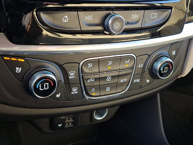 Used 2023 Chevrolet Traverse Premier w/ LPO, Floor Liner Package FWD image 15