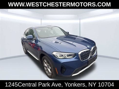 Used 2022 BMW X4 xDrive30i w/ Convenience Package AWD/4WD image 3