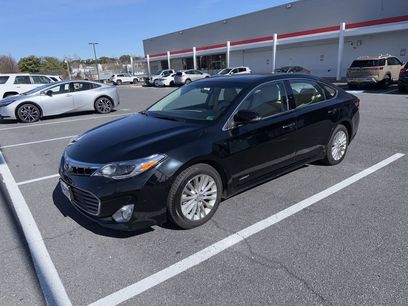 Used 2014 Toyota Avalon Limited w/ Technology Package