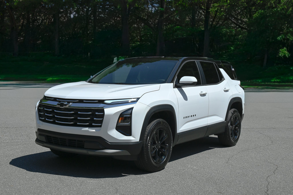 New 2026 Chevrolet Equinox LT AWD/4WD image 4