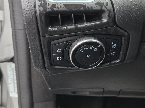 Used 2016 Ford Focus Titanium w/ Titanium Technology Package image 24