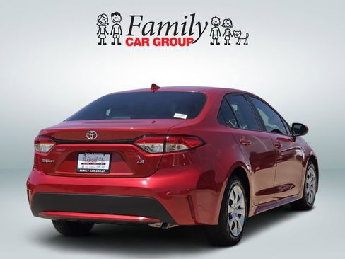 Used 2020 Toyota Corolla LE FWD image 4