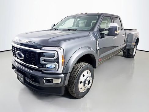 New 2026 Ford F450 4x4 Crew Cab Super Duty image 3