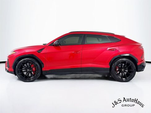 Used 2022 Lamborghini Urus image 4