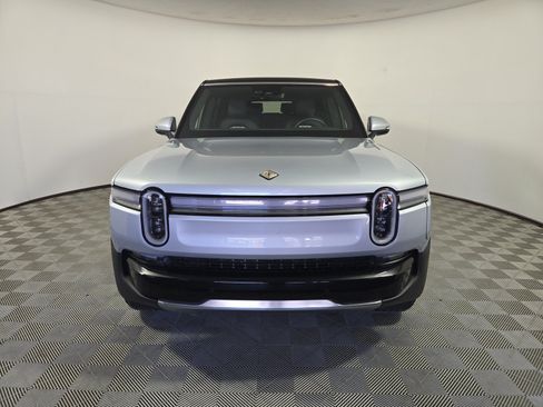Used 2025 Rivian R1S Adventure AWD/4WD image 8