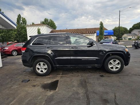 Used 2016 Jeep Grand Cherokee Laredo w/ Quick Order Package 23E AWD/4WD image 13