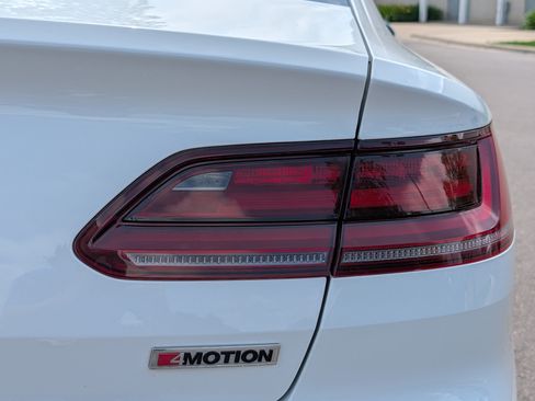 Used 2019 Volkswagen Arteon SE AWD/4WD image 17