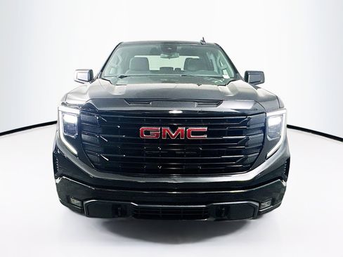 Used 2024 GMC Sierra 1500 Elevation image 2