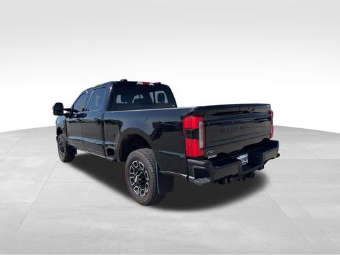 Used 2025 Ford F250 Platinum AWD/4WD image 7