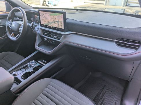 Used 2025 Ford Explorer ST-Line image 28