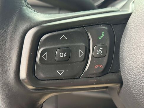 Used 2022 Jeep Wrangler Unlimited Sport AWD/4WD image 19