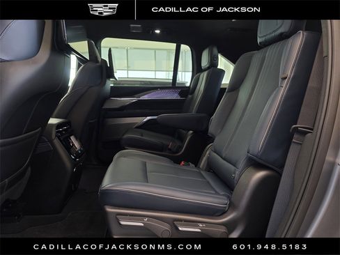 New 2026 Cadillac Escalade IQ Luxury 2 image 18