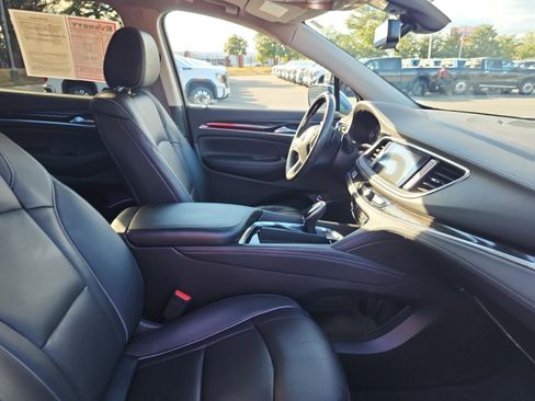 Certified 2021 Buick Enclave Avenir w/ Avenir Technology Package image 7