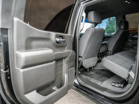 Used 2022 Chevrolet Silverado 1500 Custom Trail Boss AWD/4WD image 21