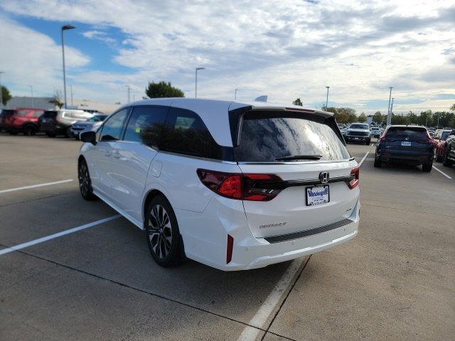 Used 2025 Honda Odyssey Elite image 7