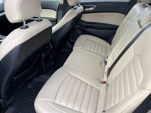 Used 2015 Ford Edge SEL w/ Equipment Group 201A image 17