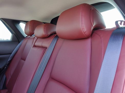 Certified 2025 MAZDA CX-30 AWD 2.5 S w/ Preferred Package image 21