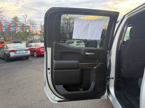 Used 2022 Chevrolet Silverado 1500 RST image 13