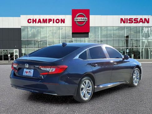 Used 2018 Honda Accord LX image 8