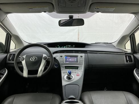 Used 2015 Toyota Prius Two FWD image 27