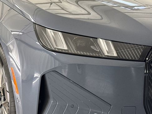 New 2026 BMW iX xDrive45 image 10