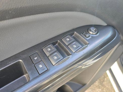 Used 2017 Chevrolet Colorado Z71 image 25