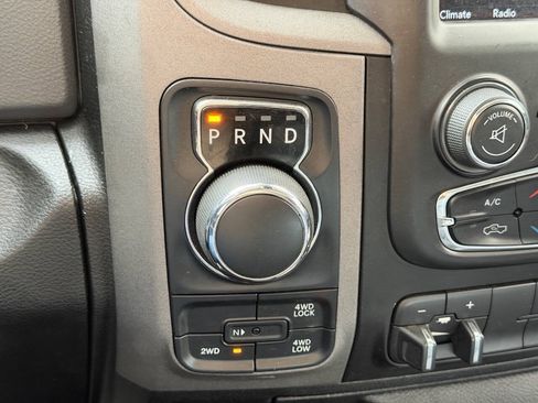 Used 2019 RAM 1500 Express w/ Wheel & Sound Group AWD/4WD image 17