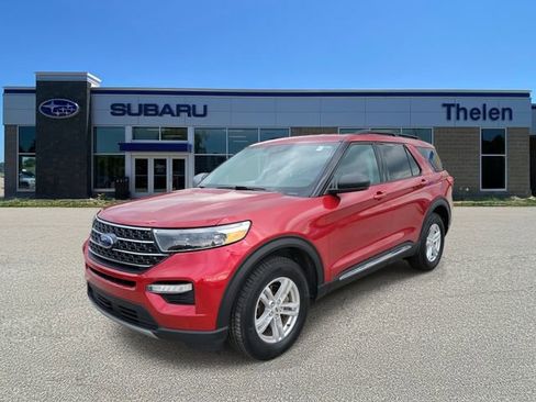 Used 2021 Ford Explorer XLT w/ Equipment Group 202A image 2