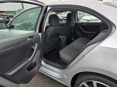 Used 2015 Volkswagen Jetta S image 15
