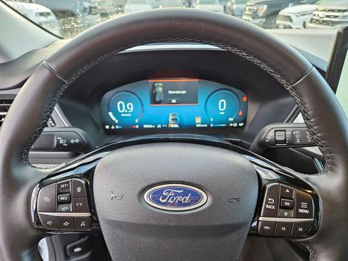Used 2025 Ford Escape Platinum image 23
